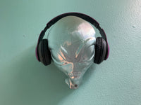 Wall-Mounted Alien Head Stand!
